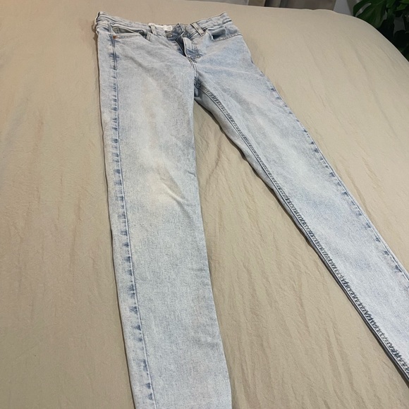 Topshop Light Wash Jamie Jeans - Picture 4 of 6